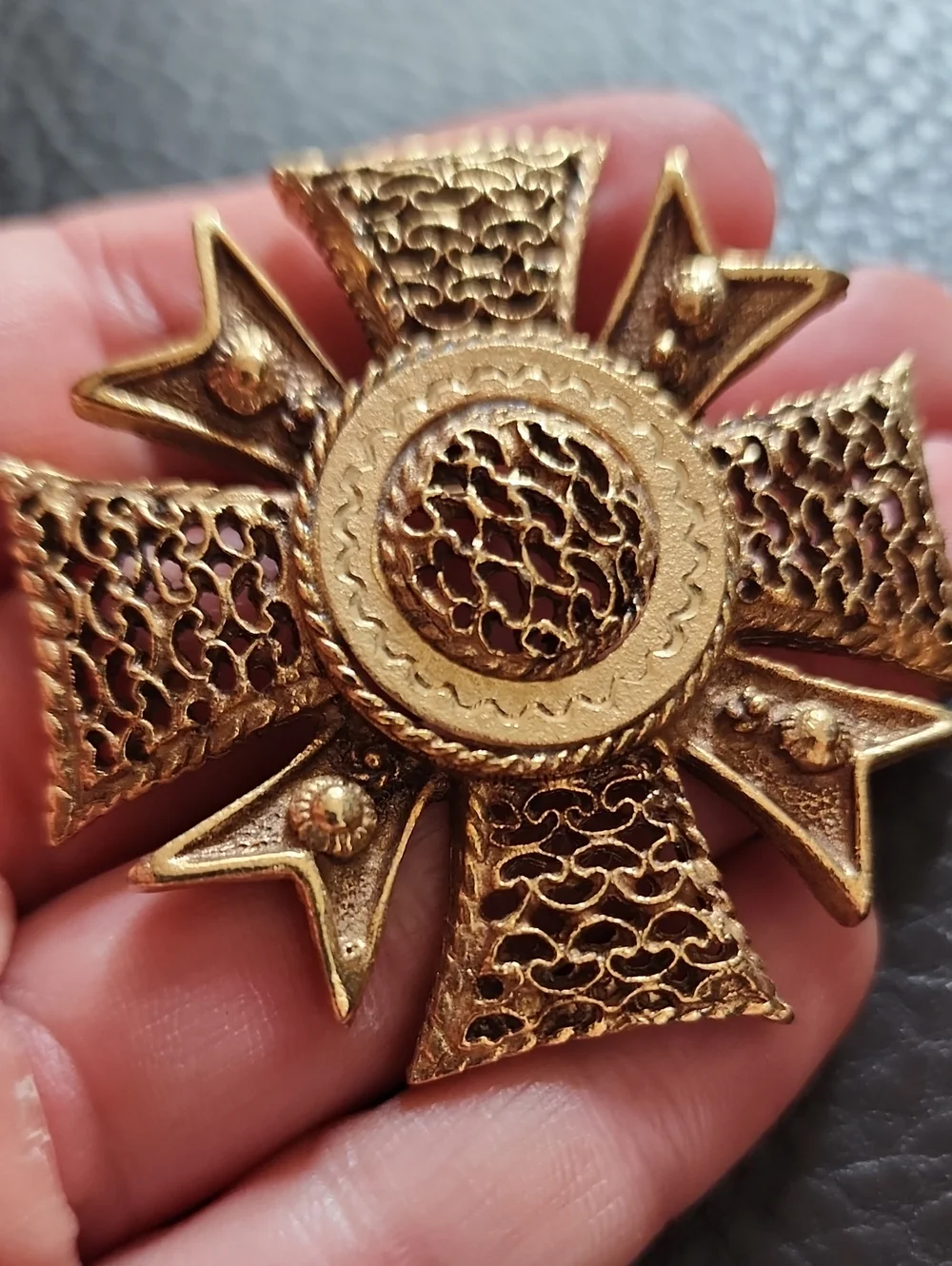 VTG Gold Filigree Maltese Cross Brooch